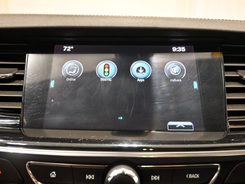Used 2018 Buick Regal Essence w/ Driver Confidence Package #1 AWD/4WD image 14