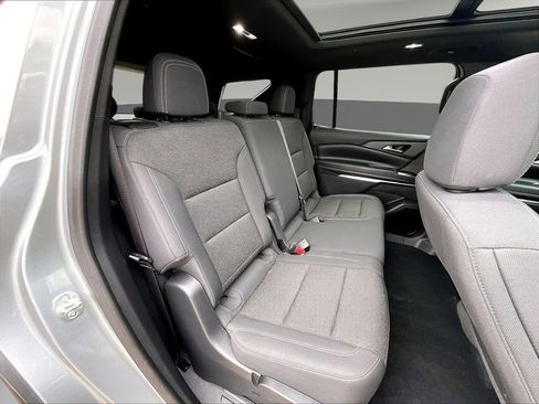 Used 2025 Chevrolet Traverse LT w/ Sun and Wheel Package AWD/4WD image 25