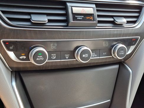 Used 2019 Honda Accord EX-L image 16