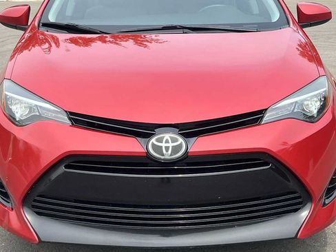 Used 2018 Toyota Corolla LE FWD image 22