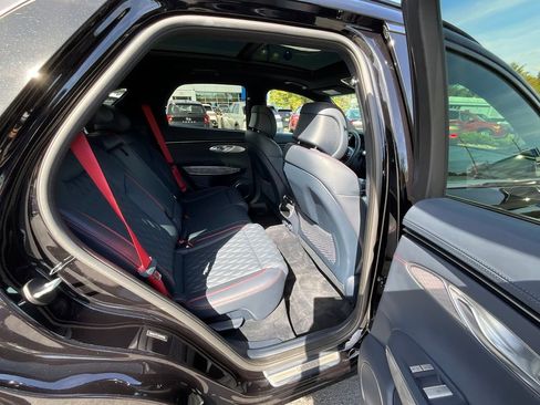 Used 2025 Genesis GV70 3.5T Sport w/ Sport Advanced Package image 42