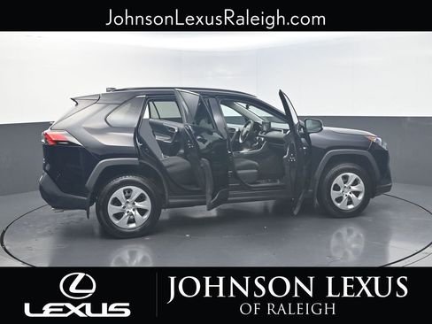 Used 2021 Toyota RAV4 LE image 24