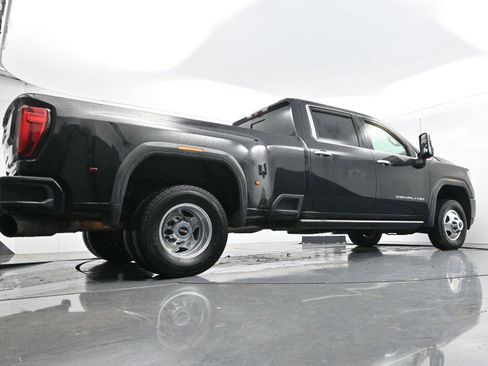 Used 2021 GMC Sierra 3500 Denali w/ Denali Ultimate Package image 55