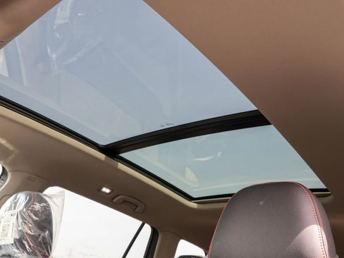 New 2025 Volkswagen Atlas Peak Edition SE image 7