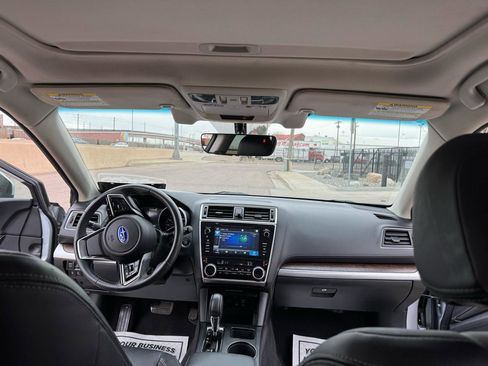 Used 2018 Subaru Outback 2.5i Limited image 13