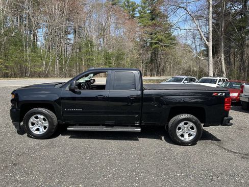 Used 2019 Chevrolet Silverado 1500 LT w/ All Star Edition AWD/4WD image 3