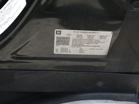 Used 2021 Chevrolet Traverse RS FWD image 24