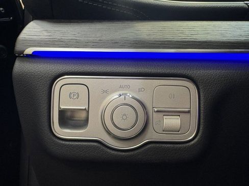 Certified 2025 Mercedes-Benz GLS 450 4MATIC image 18