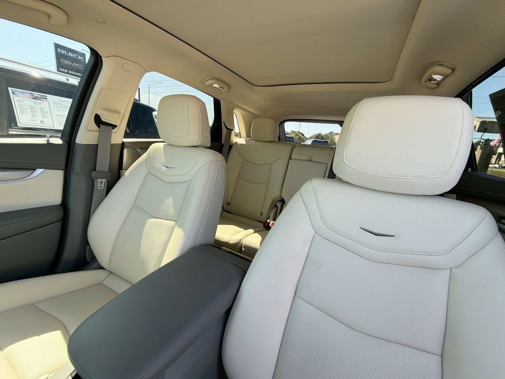 Certified 2026 Cadillac XT5 Premium Luxury w/ Driver Assist Package FWD image 28