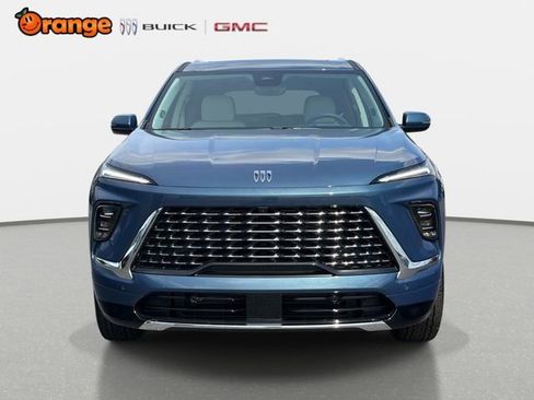 New 2026 Buick Enclave Avenir w/ Super Cruise Package FWD image 8