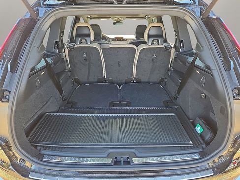 New 2026 Volvo XC90 B6 Ultra image 13