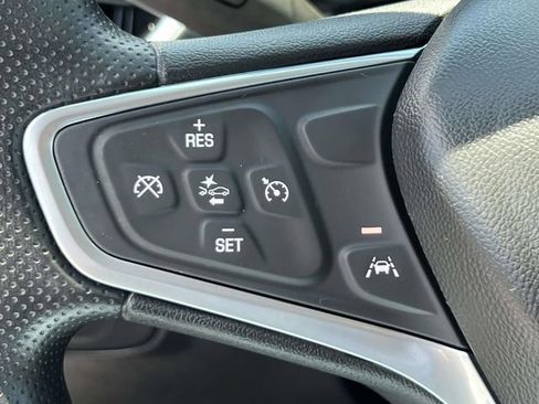 Certified 2023 Chevrolet Equinox LS FWD image 22