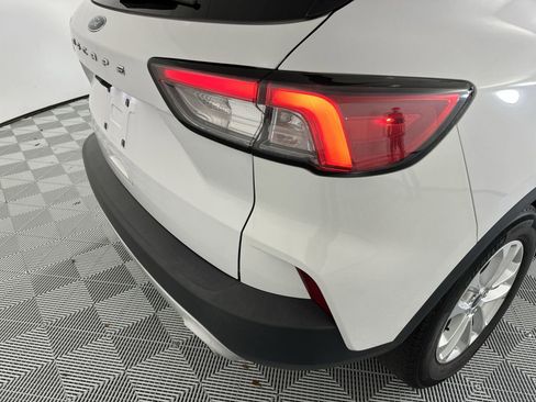 Used 2020 Ford Escape SE FWD image 26