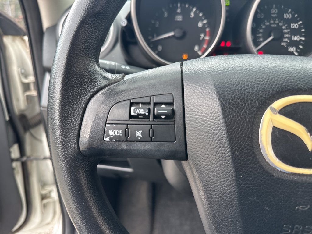Used 2010 MAZDA MAZDA3 i Sport FWD image 13