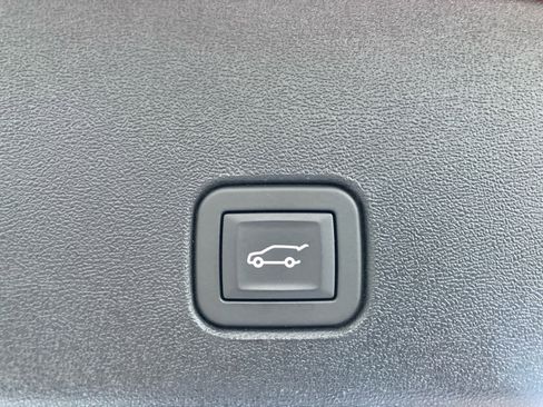 Used 2025 Cadillac Optiq Sport 1 w/ LPO, Floor Liner Package image 25