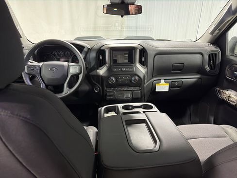 New 2026 Chevrolet Silverado 1500 Custom Trail Boss AWD/4WD image 3