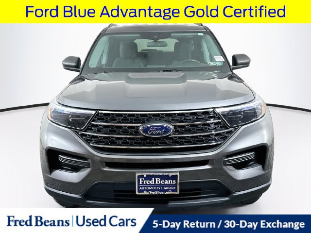 Used 2022 Ford Explorer XLT AWD/4WD image 2