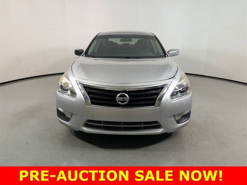 Used 2013 Nissan Altima 2.5 S image 2