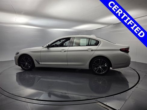 Certified 2022 BMW 540i w/ Premium Package image 7