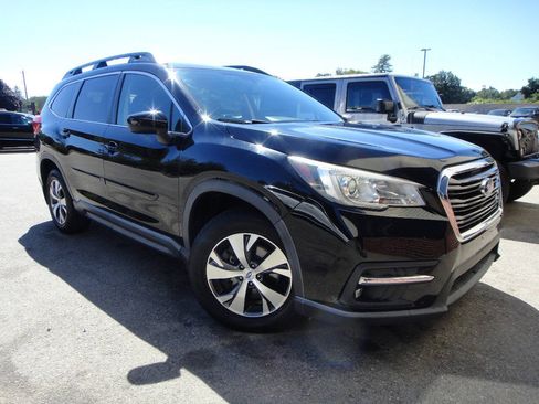 Used 2020 Subaru Ascent Premium w/ Convenience Package AWD/4WD image 3