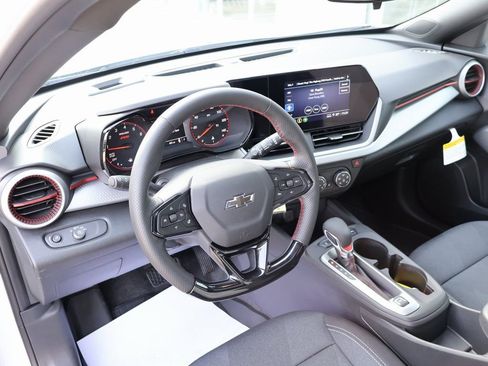 New 2026 Chevrolet Trax RS w/ Sunroof Package image 22