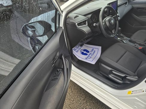 Used 2024 Toyota Corolla LE image 5