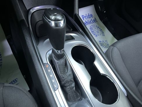 Used 2020 Chevrolet Malibu LT image 24