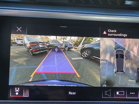 Used 2022 Audi Q3 2.0T Premium Plus w/ Premium Plus Package image 26