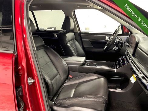 Used 2024 Hyundai Santa Fe Limited FWD image 9