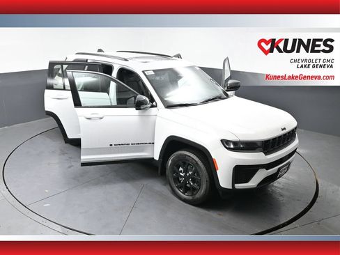 Used 2026 Jeep Grand Cherokee Altitude AWD/4WD image 53