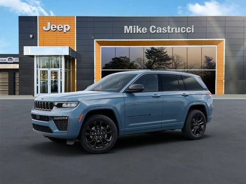 New 2026 Jeep Grand Cherokee Limited AWD/4WD image 3