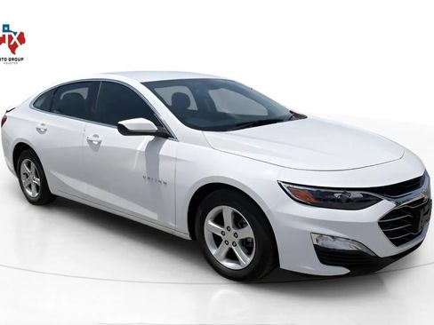 Used 2024 Chevrolet Malibu RS FWD image 48