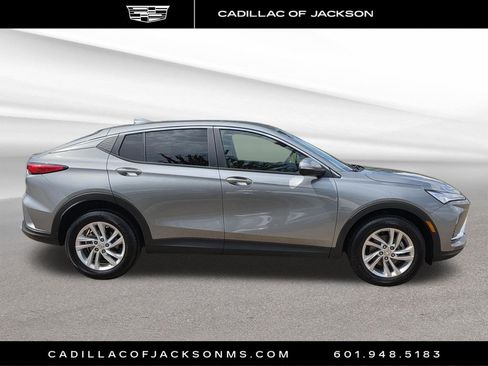 Used 2025 Buick Envista Preferred FWD image 4
