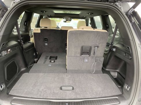 New 2026 Jeep Grand Cherokee L Limited w/ Limited Altitude Package AWD/4WD image 5