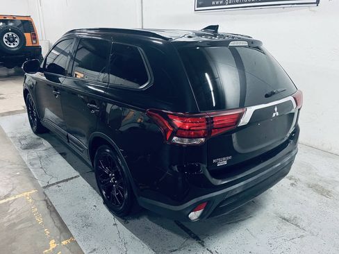 Used 2019 Mitsubishi Outlander LE FWD image 12