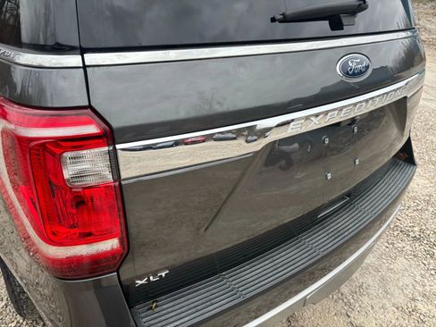 Used 2021 Ford Expedition XLT image 23