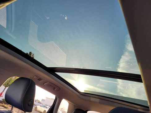 New 2026 Volkswagen Taos SEL image 9