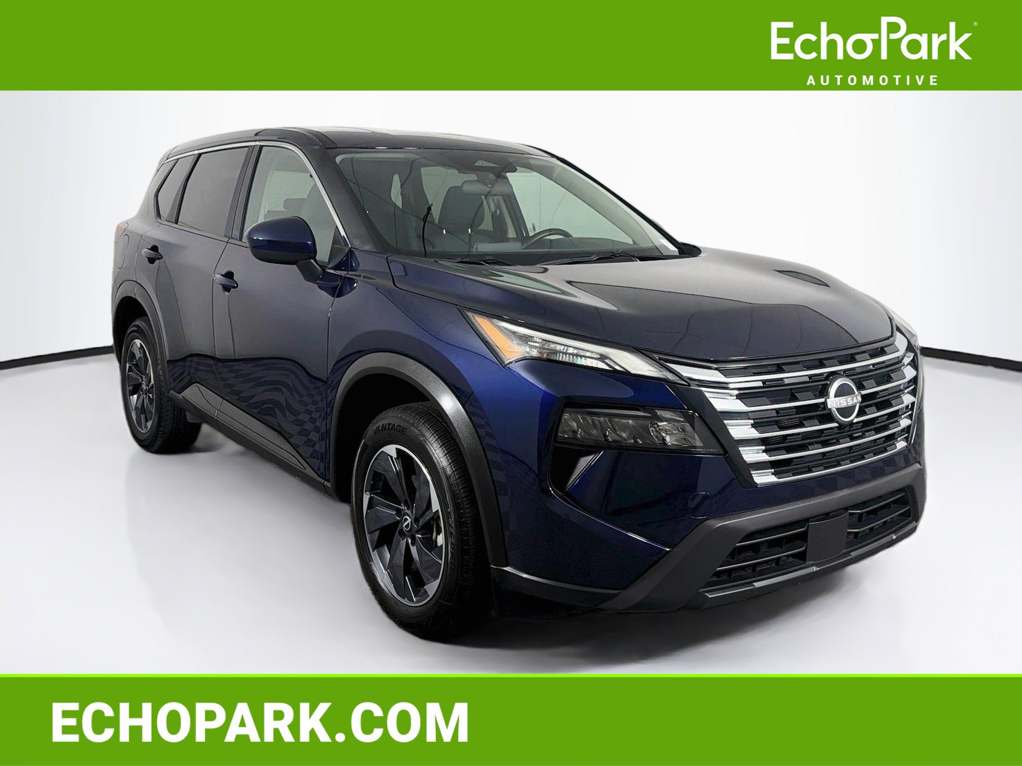 Used 2025 Nissan Rogue SV FWD image 1