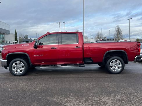 Used 2020 Chevrolet Silverado 3500 LTZ w/ LTZ Premium Package image 7