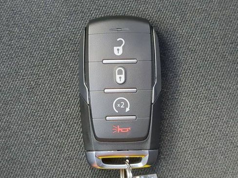 Certified 2026 RAM 3500 Big Horn AWD/4WD image 35