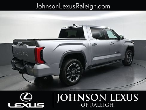 Used 2024 Toyota Tundra Limited AWD/4WD image 9