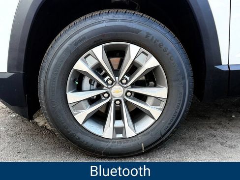 New 2026 Chevrolet Equinox LT FWD image 13