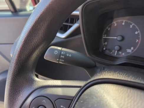 Used 2025 Toyota Corolla LE FWD image 18