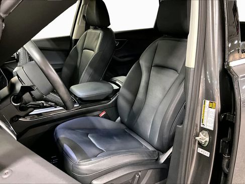 Used 2023 Audi Q7 2.0T Premium w/ Convenience Package AWD/4WD image 12