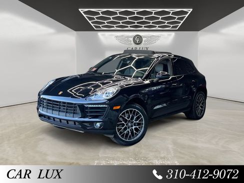 Used 2018 Porsche Macan AWD/4WD image 1