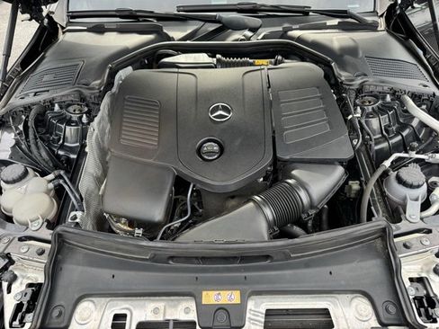 Certified 2022 Mercedes-Benz C 300 4MATIC Sedan image 10