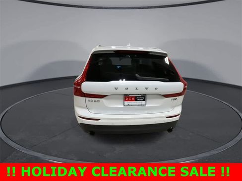 Used 2020 Volvo XC60 T5 Momentum image 7