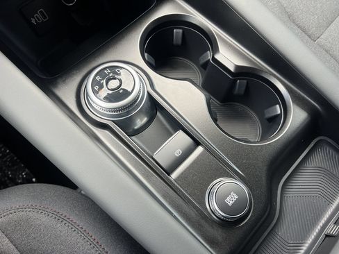 New 2026 Ford Explorer Active RWD image 8
