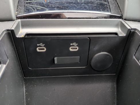 Used 2025 MAZDA MAZDA3 s image 29