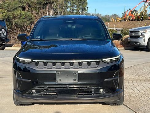 Used 2024 Jeep Wagoneer Launch Edition image 3